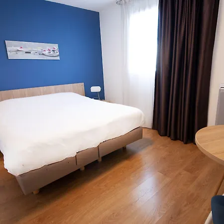 Residhome Ferrand Gergovia Appart hôtel 3*