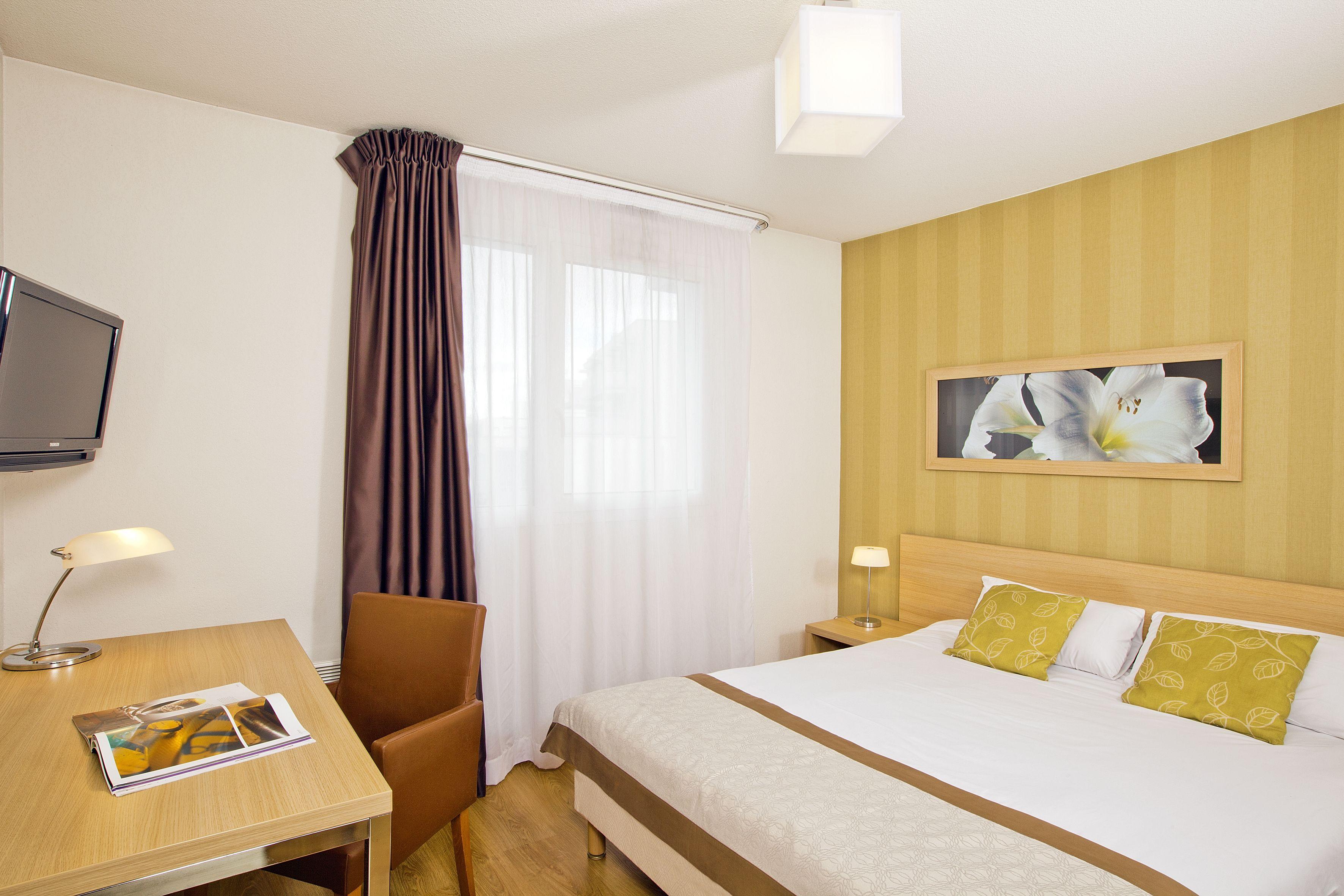 Appart hôtel Residhome Ferrand Gergovia 3*